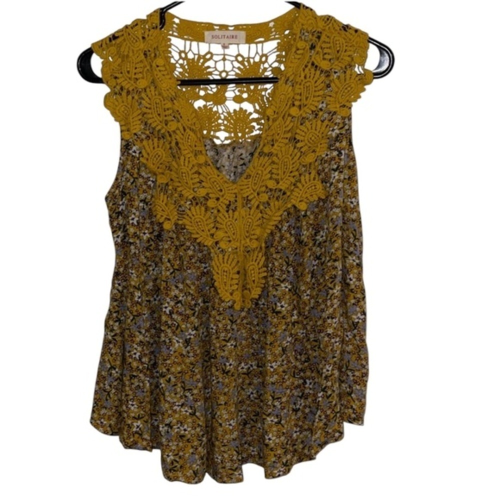 🌺SOLITARE SLEEVELESS CROCHET TOP